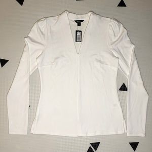 RW&Co white v-neck long-sleeved blouse